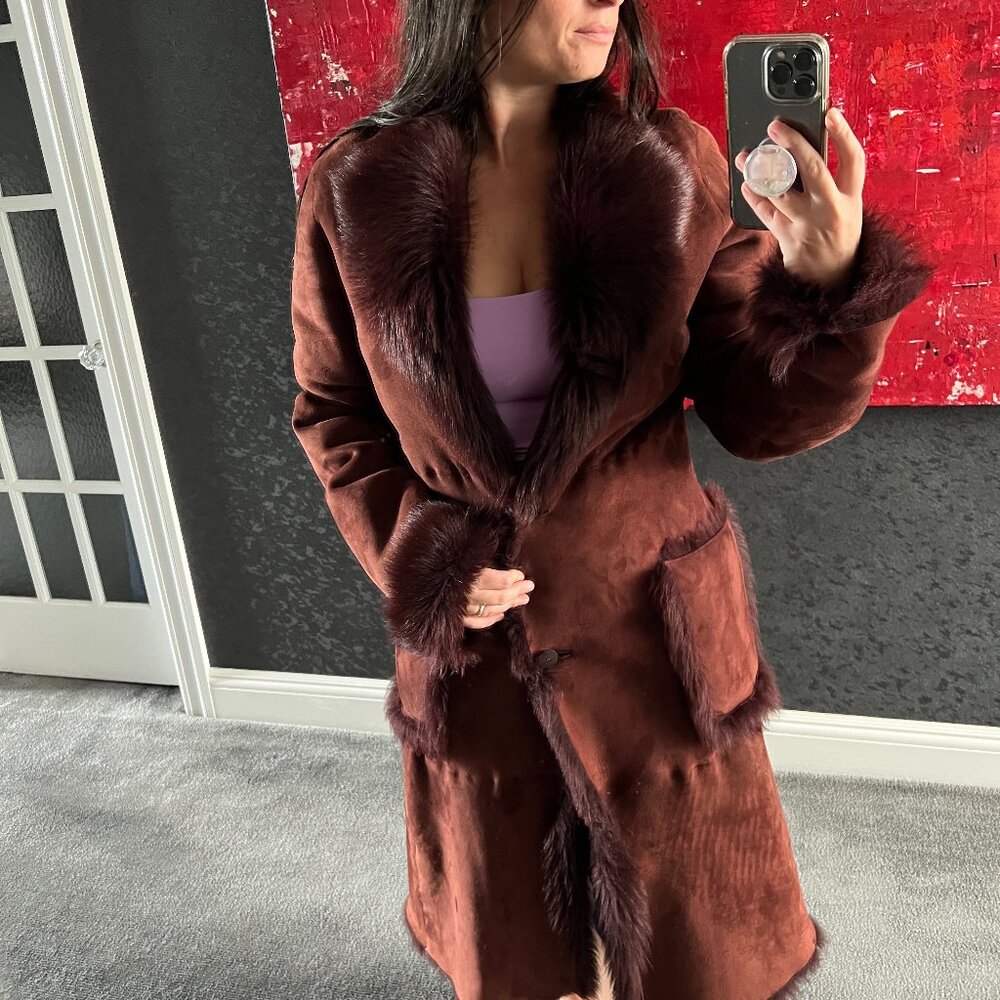 Rare DONNA KARAN SIGNATURE Brown/ Auburn Suede 100% Shearling Fur Coat Size 6
